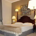 Optima Collection Medievale 4* 리비프