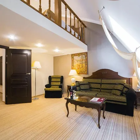 Optima Collection Medievale 4* Lviv